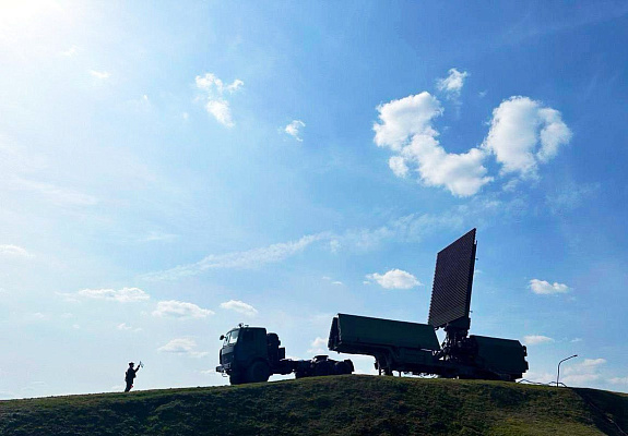 Занятия по боевой подготовке с военнослужащими