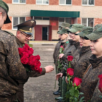  В Вооружённых Силах военнослужащие поздравили  матерей с праздником — Днём матери