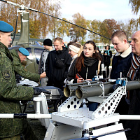 В 5-й отдельной бригаде специального назначения прошел День открытых дверей, посвященный Дню специальной разведки