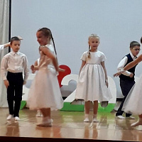 «8 Марта – женский праздник»