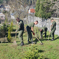 Труд облагораживает
