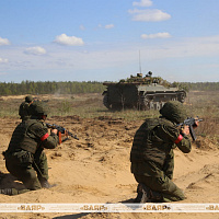 Продолжается батальонное тактическое учение с боевой стрельбой с одним из механизированных подразделений 6 омбр