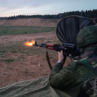 Военнослужащие продолжают оттачивать навыки на занятиях по боевой подготовке
