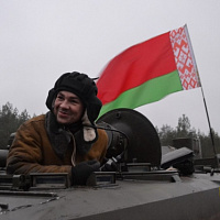 Гвардейцы с маршем справились!