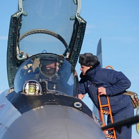 Состоялись совместные полеты Су30СМ и Су-35С