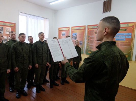 Образцово исполнять обязанности военной службы 