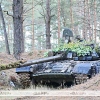 Гвардейцы совершили марш