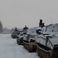 Гвардейцы совершили марш