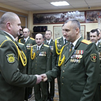 Традициям верны