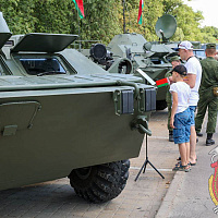 Праздничные мероприятия в парке Победы продолжаются