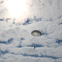 Военнослужащие 5 обрСпН выполнили десантирование на воду из вертолёта