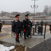 В Борисовском гарнизоне возложили цветы к памятнику экипажу танка героя Советского Союза Павла Рака