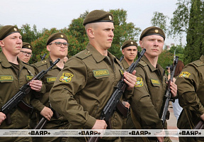 В Гродненском гарнизоне новобранцы приняли Военную присягу