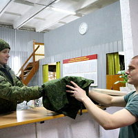 В войска продолжает прибывать новое пополнение