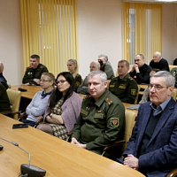 На информационной повестке дня