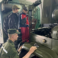 В гостях у военных автомобилистов