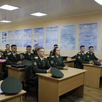 В добрый офицерский путь, лейтенанты!