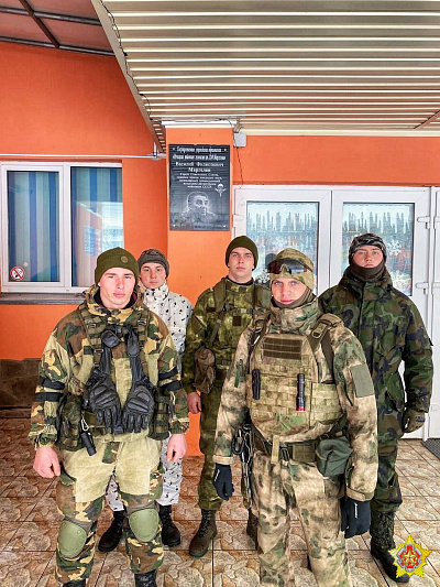 Брестские десантники открыли памятную доску в честь В.Ф. Маргелова