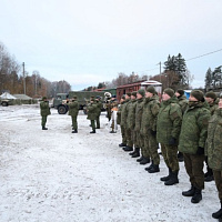 Белорусские военнослужащие встретили хлебом-солью коллег из России 