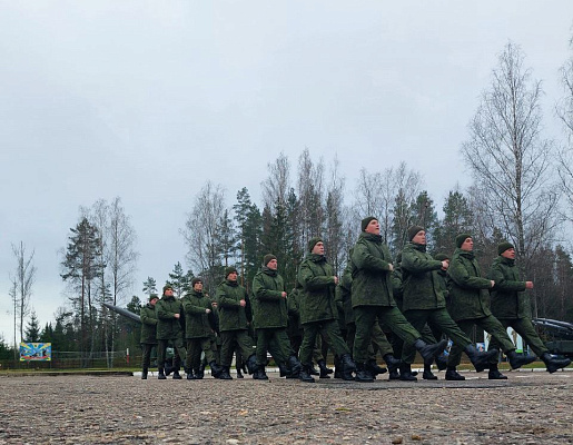 Постигая азы военной науки