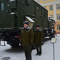 Поклялись беречь и защищать