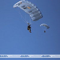 Десантирование белорусских и китайских военнослужащих в рамках антитеррористической тренировки «Атакующий сокол»