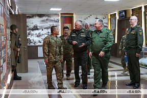 В Беларусь прибыла военная делегация из Казахстана