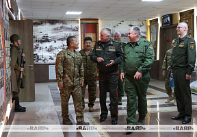 В Беларусь прибыла военная делегация из Казахстана