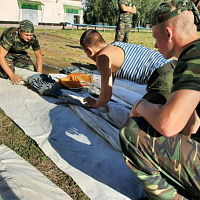 Ребятам некогда скучать