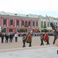 Почтили память 