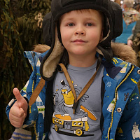 Белорусские военные принимают участие в празднике в столичном торговом центре «Першы нацыянальны гандлёвы дом»