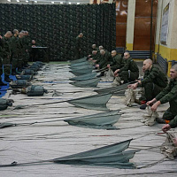 Военнослужащие нового пополнения продолжают постигать основы военного дела