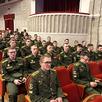 Курсанты военно-технического факультета в БНТУ посетили концерт ансамбля «Чёрные береты»