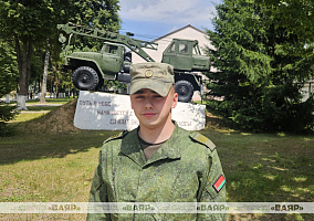 Достойный младший командир