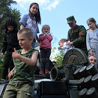 Праздник ветеранов и молодёжи