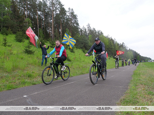 Военнослужащие командования ВВС и войск ПВО организовали велопробег, посвященный Дню Победы