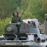 Военнослужащие 38 одшбр оттачивают мастерство в ходе преодоления водной преграды