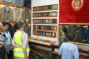 Школьники побывали на экскурсии в 11 омбр