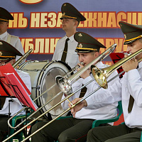 Концерт в сквере Мулявина