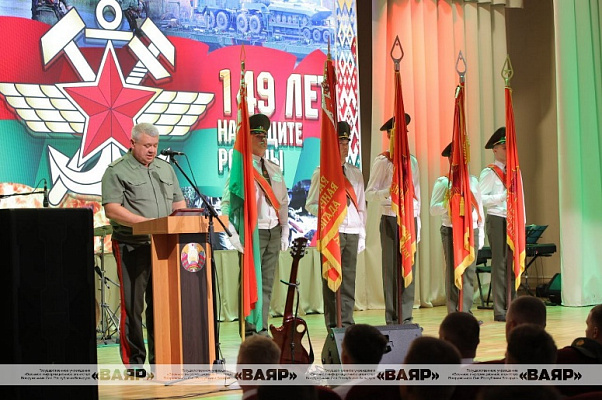 Торжественное собрание и праздничный концерт прошли в 30 ождбр