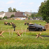 Историко-военная реконструкция в Слониме, посвящённая освобождению города и форсированию реки Щара