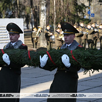 Митинг, посвященный 83-й годовщине со дня образования 120 омбр