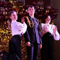 Сегодня для суворовцев Минского СВУ прозвенел последний звонок