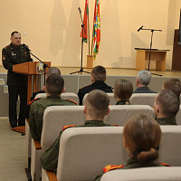 Военнослужащие 72 ОУЦ посетили Борисовское кадетское училище Минской области