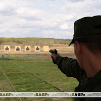 Тренировки по стрельбе из пистолета Макарова и автомата Калашникова