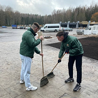 Курсанты Военной академии приняли участие в трудовой акции