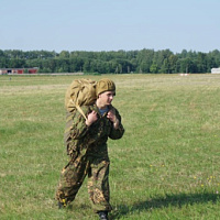 В лазури неба белеют купола