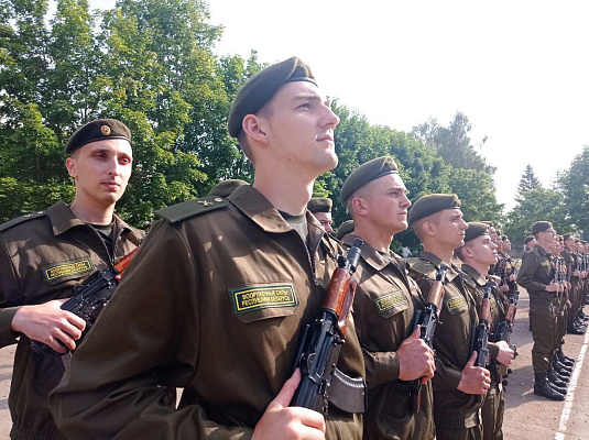 Присягнули на верность Родине