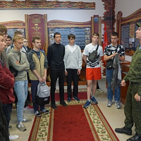 Сегодня – экскурсия, завтра – служба