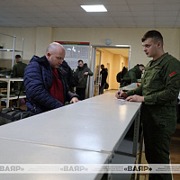 В ходе проверки боевой готовности Вооружённых Сил на базе одного из соединений развернут пункт приёма личного состава